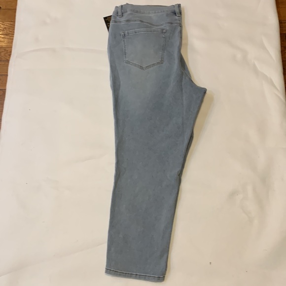 DG2 by Diane Gilman Virtual Stretch Button-Hem Skinny Jean - Basic - Siz… - Picture 11 of 16